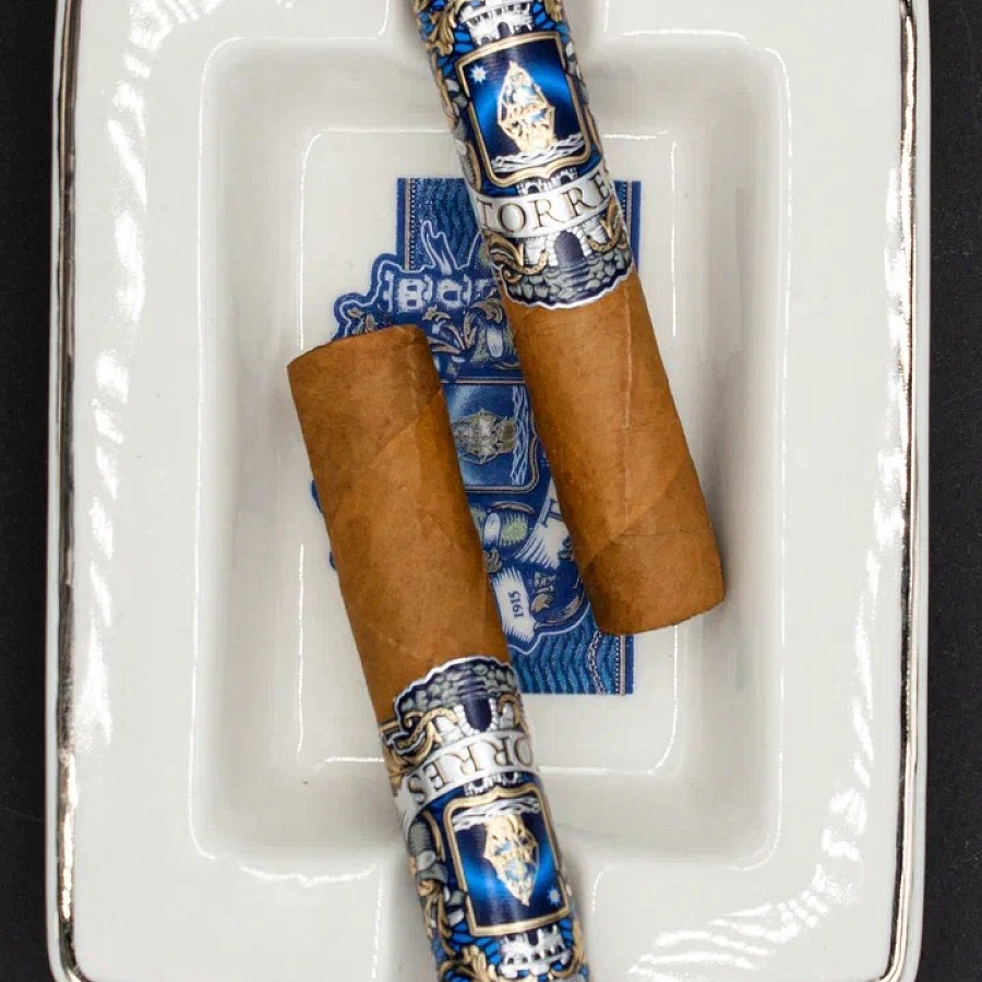 Фарфоровая пепельница Torres с упаковочной коробкой,